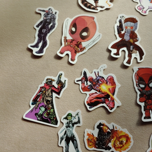 ๐3/$18 Marvel stickers - Picture 3 of 4